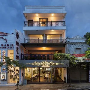 咖啡香气酒店 **** 康提