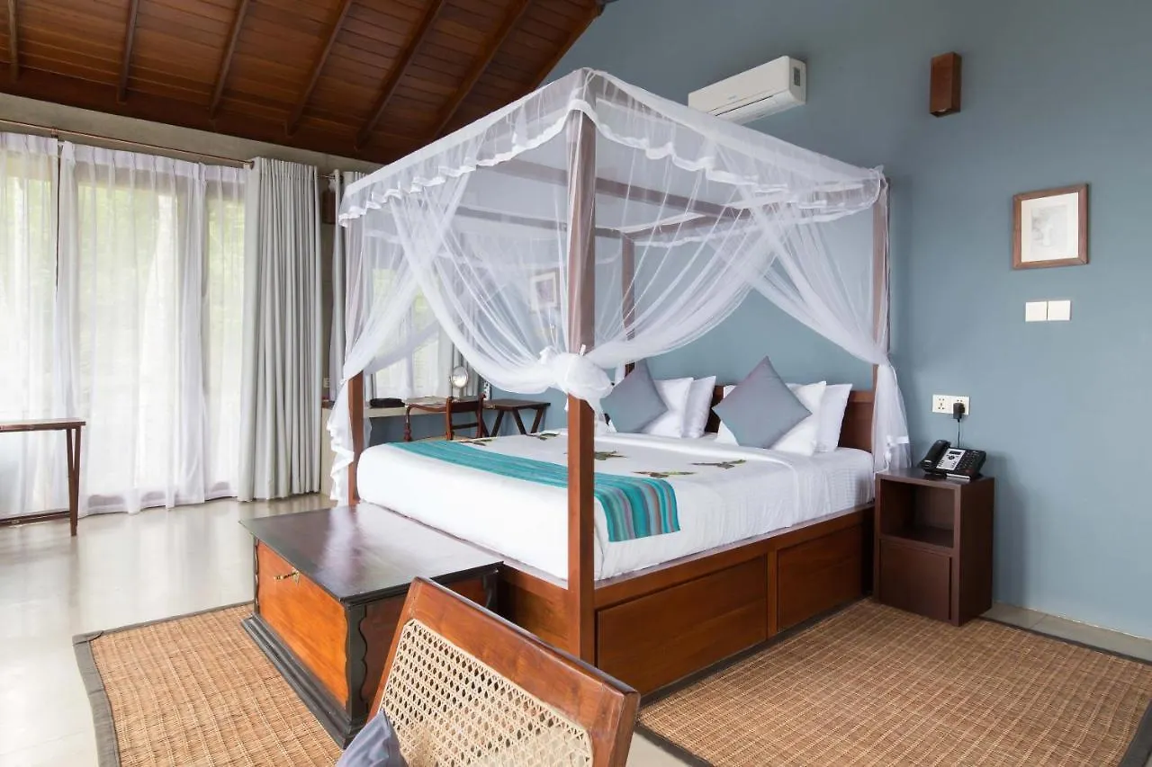 Aarunya Nature Resort - Kandy 5*,