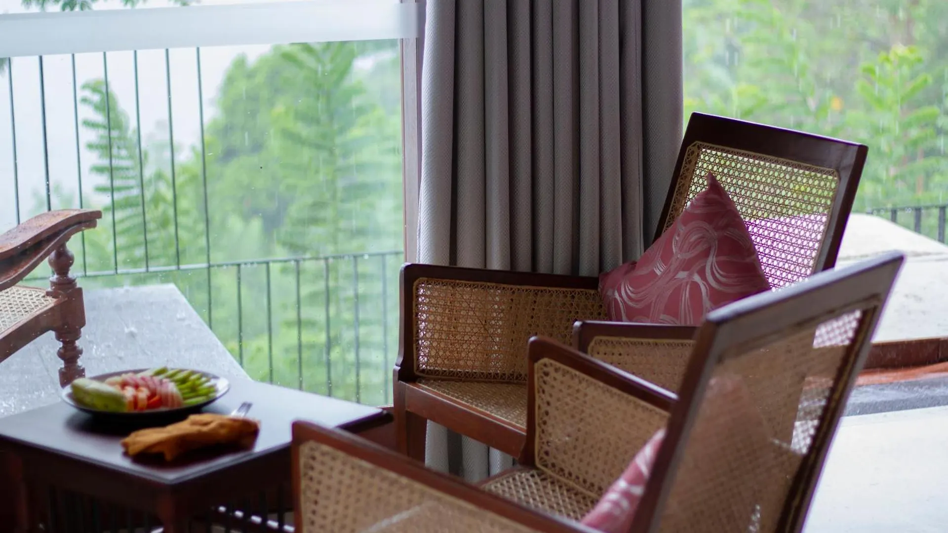 Aarunya Nature Resort - Kandy